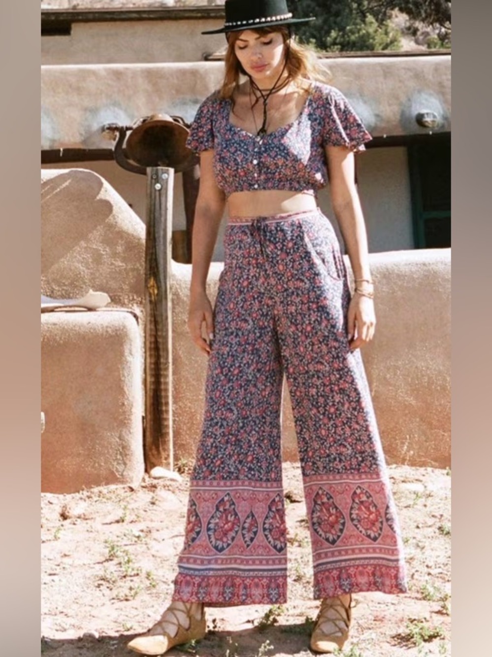 NEW Spell Jasmine Wide Leg Pants
Size L JASMINE PAIAZZO PANTS - NAVY